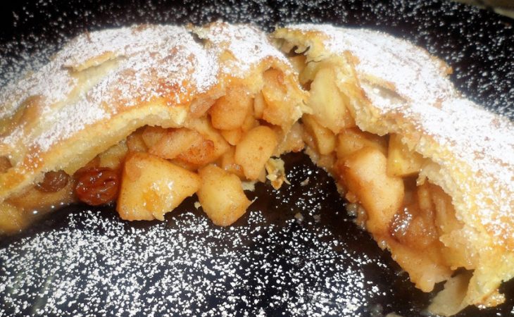 Strudel de maçã cheio de sabor