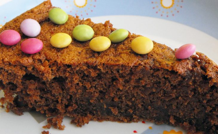 Bolo de claras com chocolate fofo