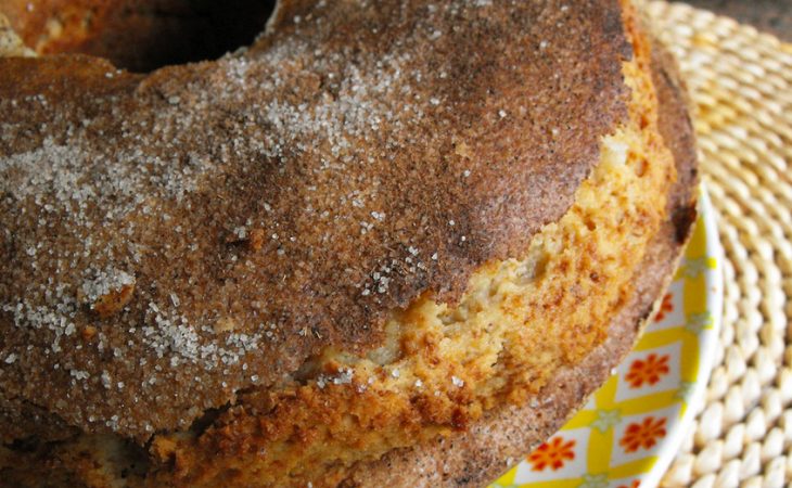 Bolo de maçã e canela muito saboroso