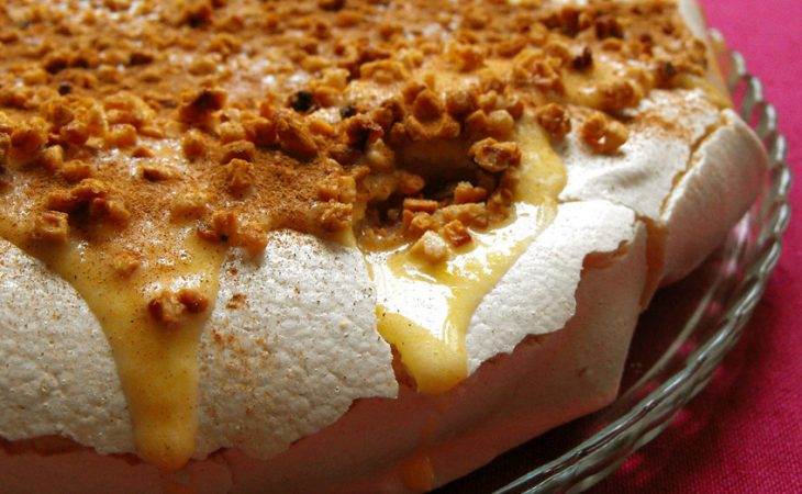 Pavlova à portuguesa que é uma delícia