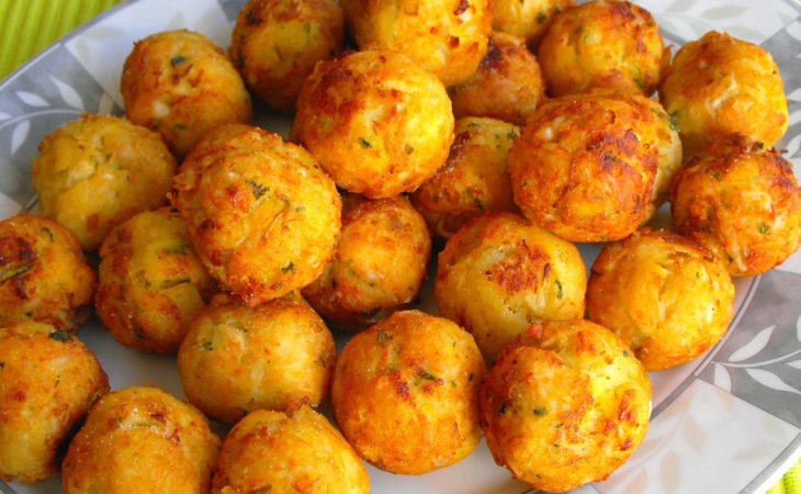 Pastéis de frango à moda cá de casa