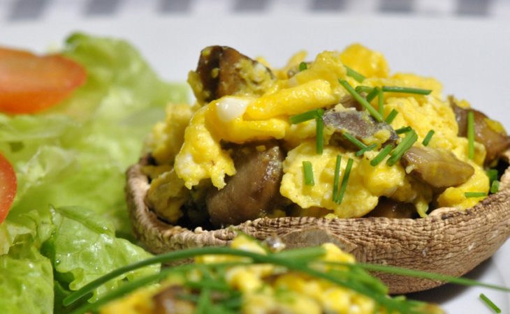 Cogumelos Recheados com Ovos Mexidos que são uma delícia