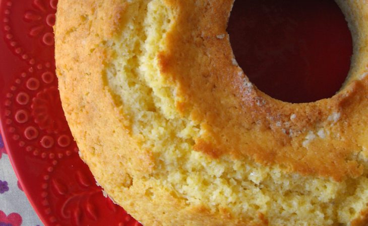 Bolo de limão com amêndoa rápido e simples de fazer