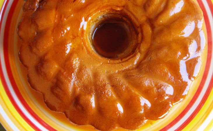 Pudim caseiro com sabor a limão delicioso