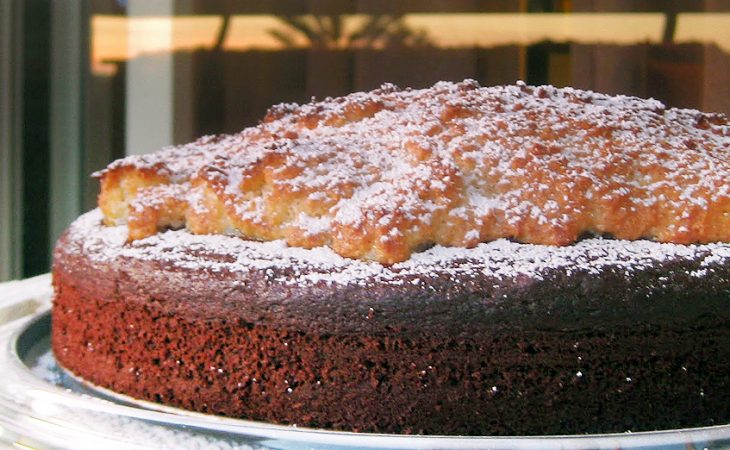 Bolo de Alfarroba e Côco cheio de sabor