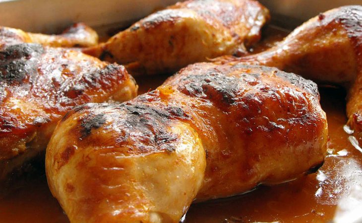 Coxas de frango com molho barbecue deliciosas