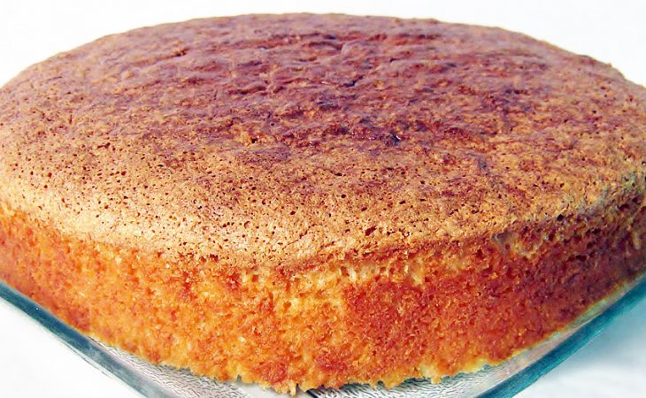 Bolo de Coco com Vinho Verde para o lanche