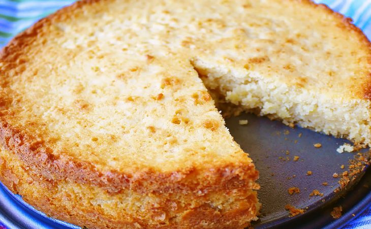 Bolo de Abacaxi leve e molhadinho