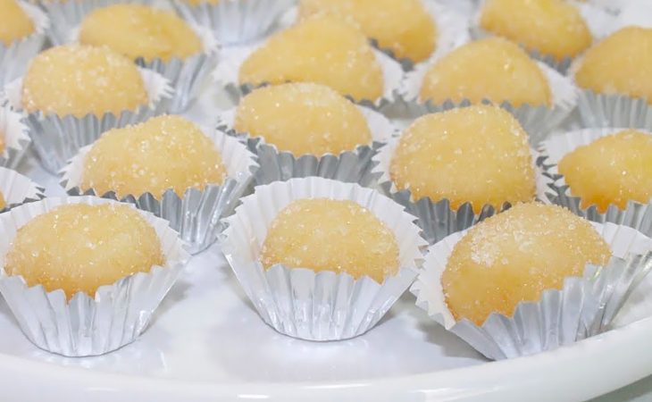 Beijinhos de Abacaxi