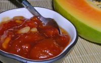 Doce de Papaia com Pinhões