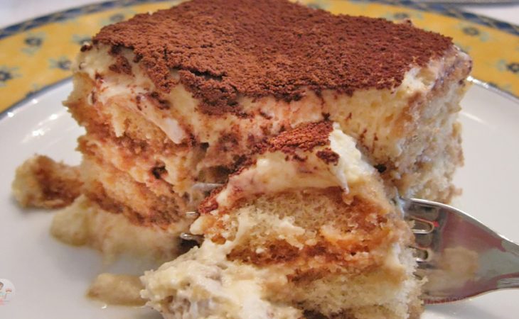 Bolo Tiramisú que é uma Tentação Difícil de Resistir