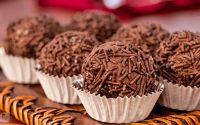 Como Fazer Brigadeiros