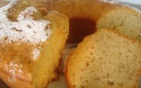 Bolo de Iogurte com Baunilha e Maçã Ralada
