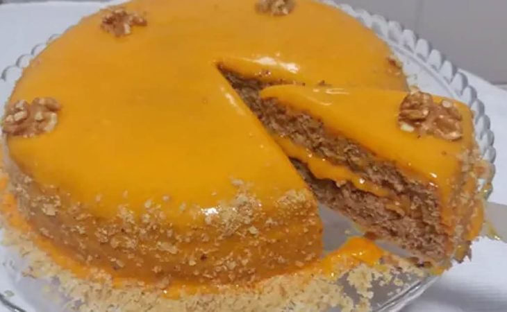 Bolo de Noz com Doce de Ovos Simplesmente Divinal