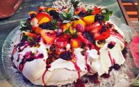 Pavlova de Frutos Vermelhos | A Receita Ideal para Fazer Hoje