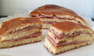 Receita de Bola de Carnes Caseira
