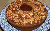 🍌 Bolo de Banana com Frutos Secos — Húmido, Reconfortante e Cheio de Sabor