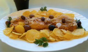 Bacalhau à Moda do Minho | Receita Tradicional Portuguesa Fácil e Deliciosa