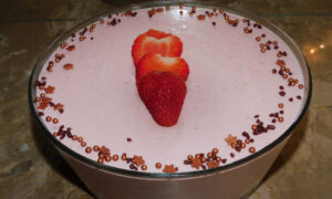 🍓Mousse de Morango com Iogurte | Receita Fácil, Económica e Muito Cremosa